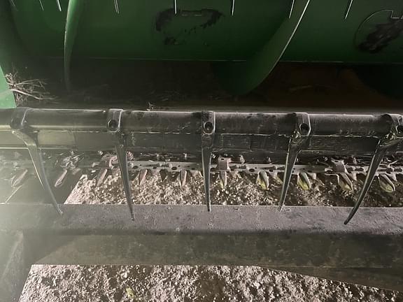 Image of John Deere 635F equipment image 2