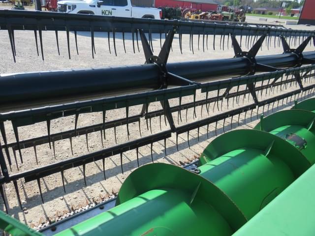 Image of John Deere 635F equipment image 4