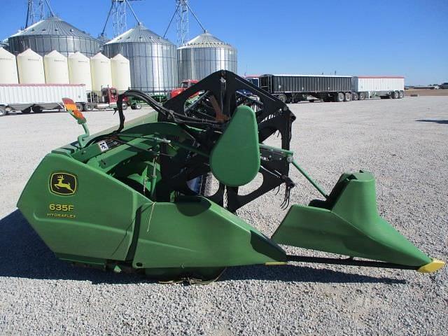 Image of John Deere 635F equipment image 3