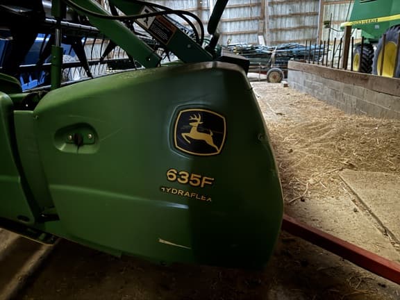 Image of John Deere 635F equipment image 1