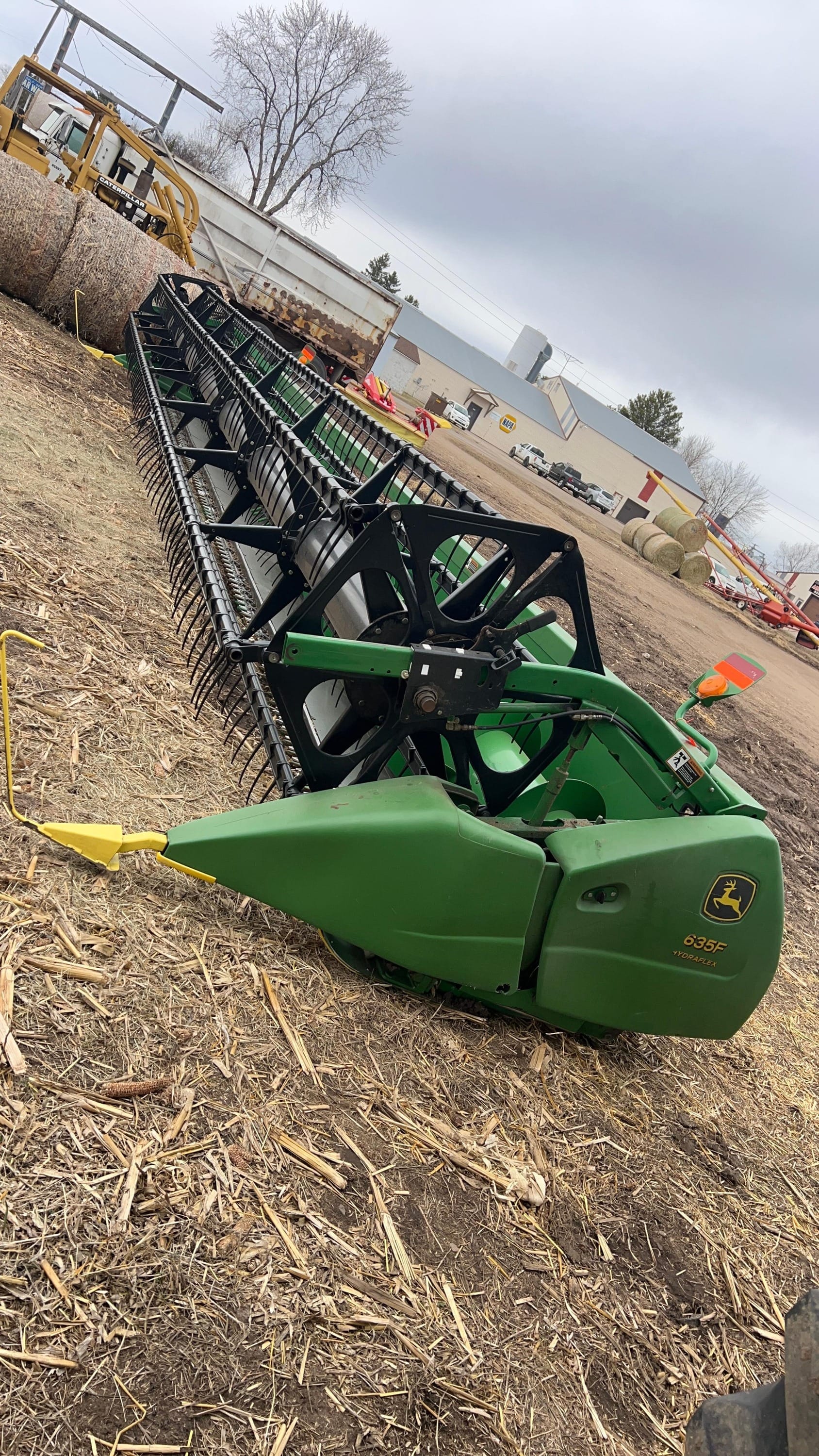 2004 John Deere 635F Equipment Image0