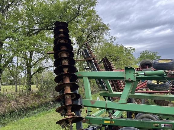 Image of John Deere 637 equipment image 3