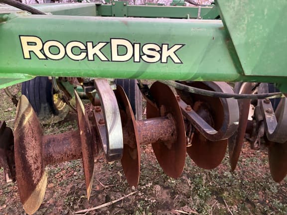 Image of John Deere 637 equipment image 4