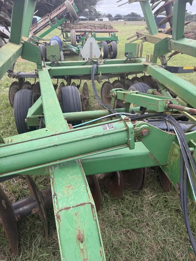 Image of John Deere 637 equipment image 3