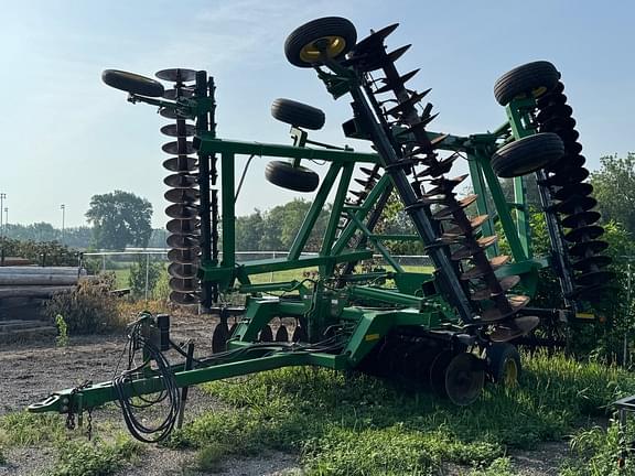 Image of John Deere 637 equipment image 3