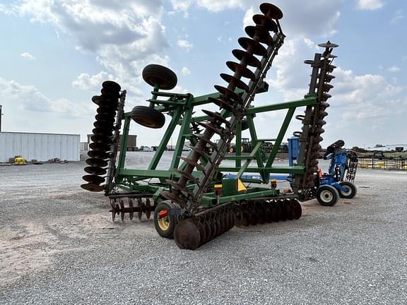 Image of John Deere 637 equipment image 2