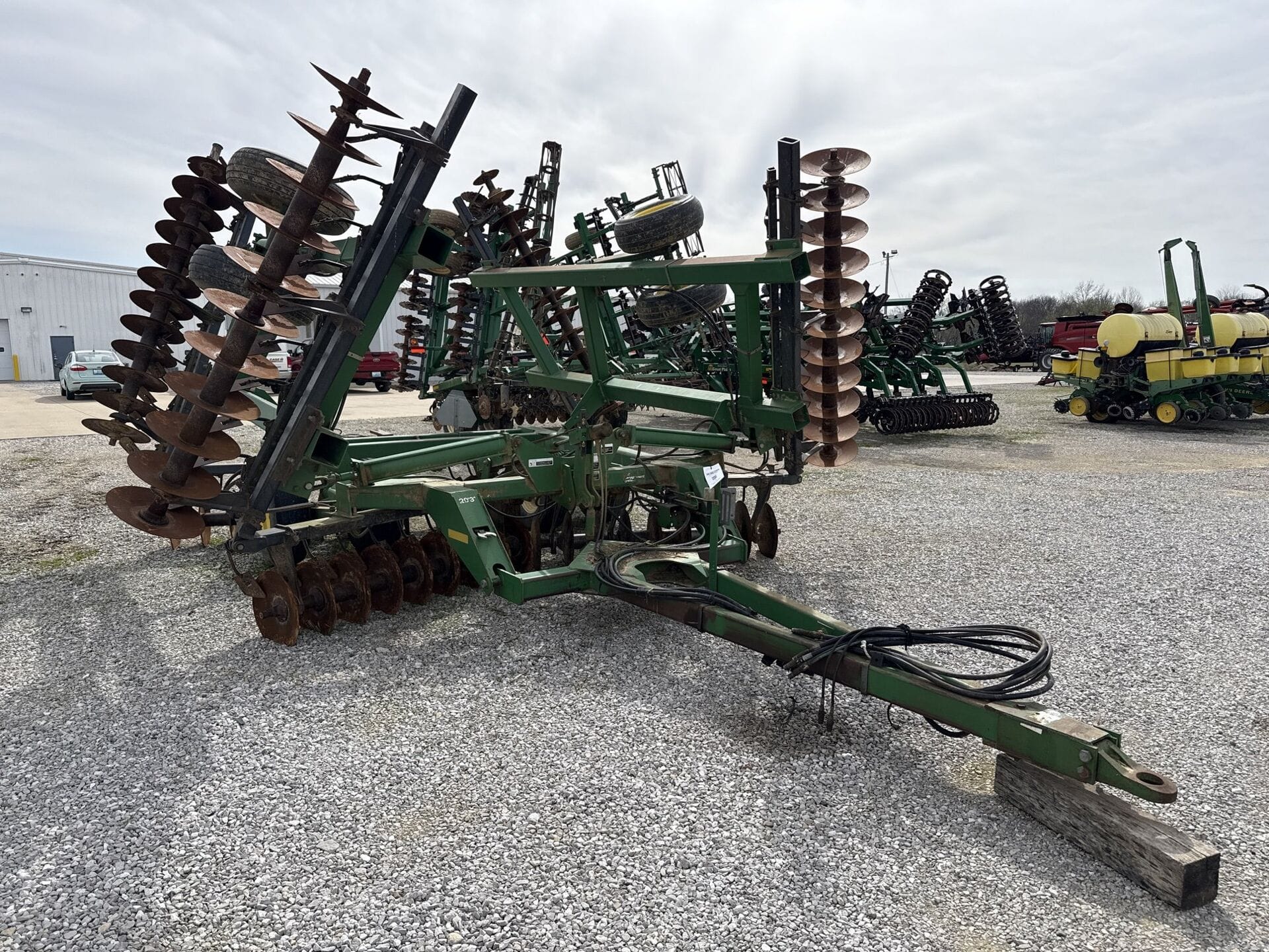 2004 John Deere 637 Equipment Image0
