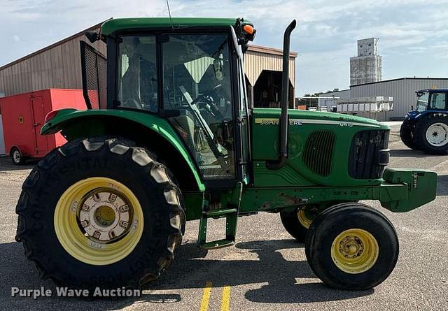 Image of John Deere 6415 equipment image 3