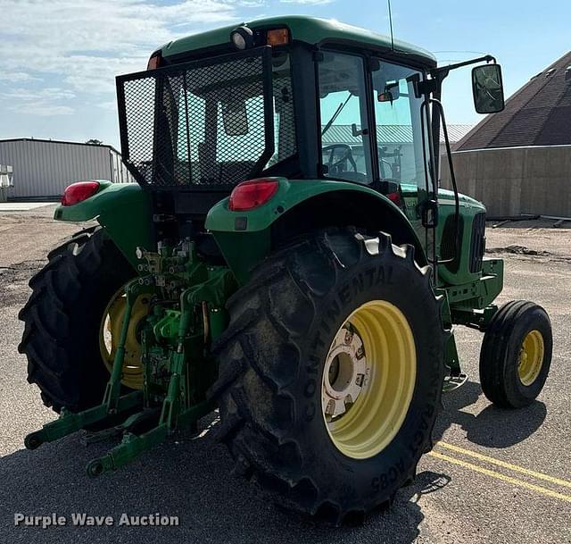 Image of John Deere 6415 equipment image 4