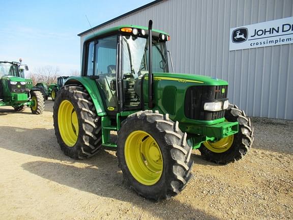 Image of John Deere 6420 equipment image 4