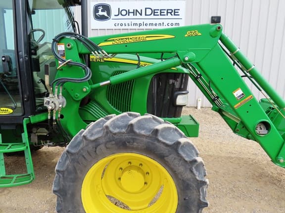 Image of John Deere 6420 equipment image 3