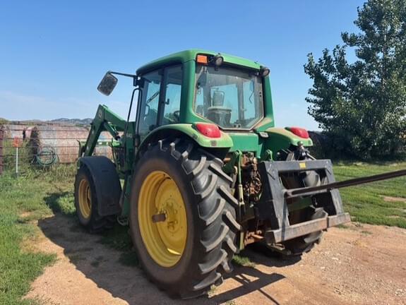 Image of John Deere 6420 equipment image 2