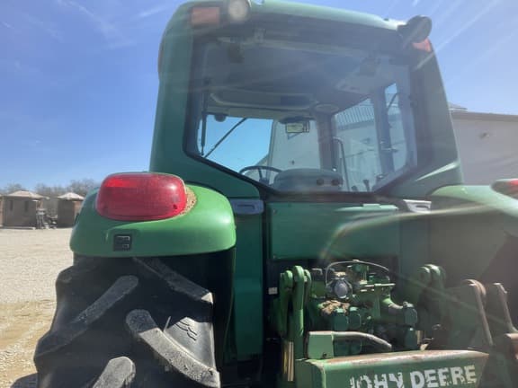 Image of John Deere 6420 equipment image 3