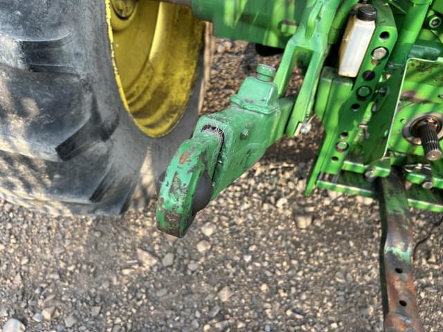 Image of John Deere 6420 equipment image 4