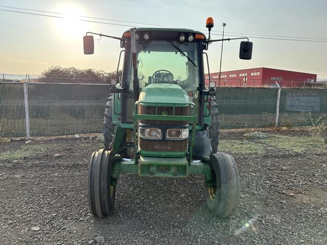 Image of John Deere 6420 equipment image 1