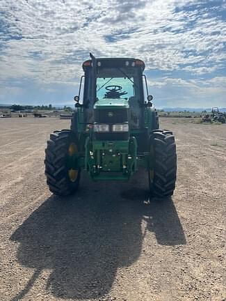 Image of John Deere 6420 equipment image 2