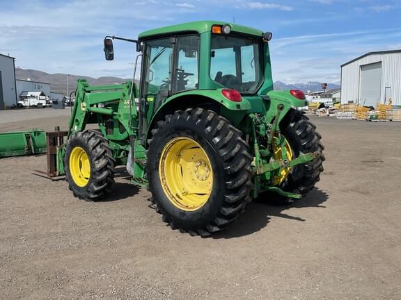 Image of John Deere 6420 equipment image 2