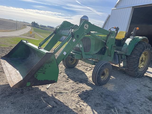 Image of John Deere 6420 equipment image 1