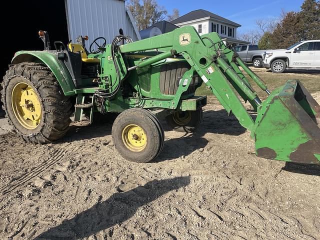 Image of John Deere 6420 equipment image 2