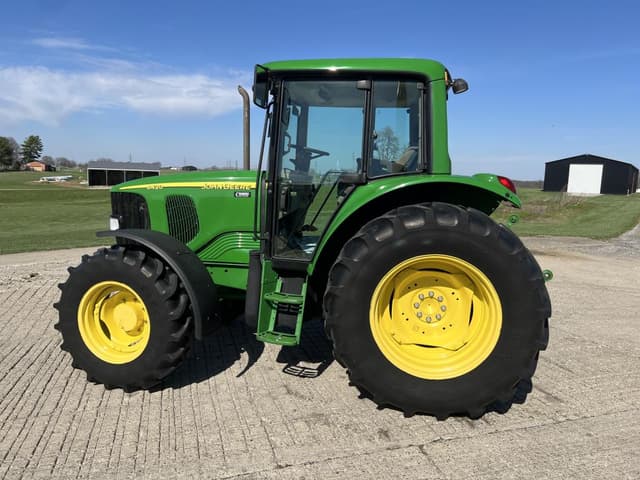 Image of John Deere 6420 equipment image 2