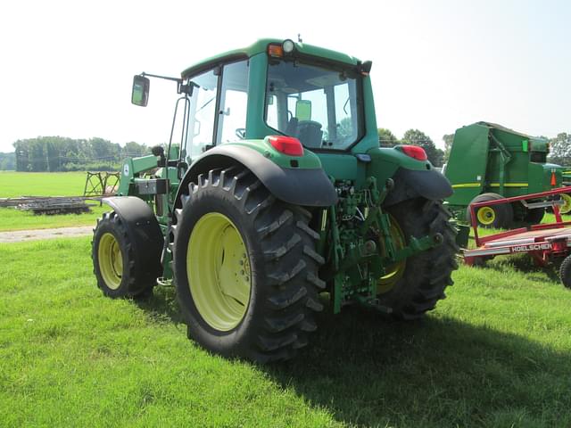 Image of John Deere 6420 equipment image 3