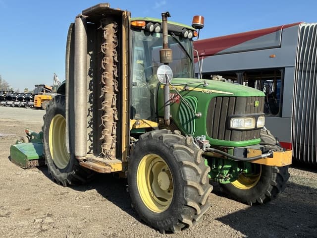 Image of John Deere 6420 equipment image 1