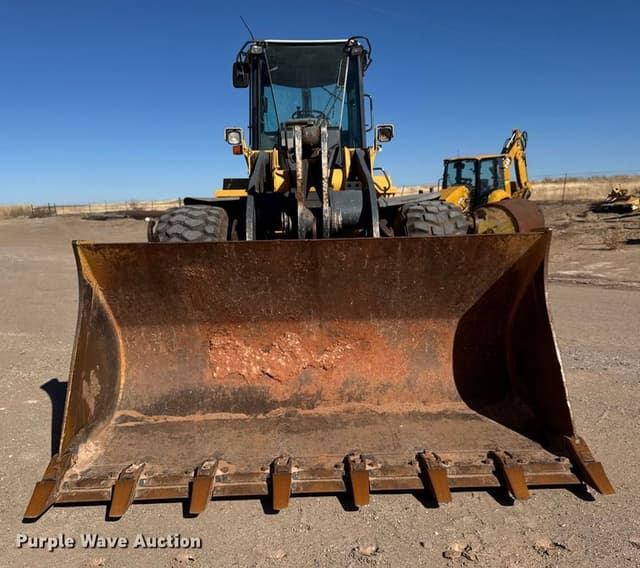 Image of John Deere 644J equipment image 1