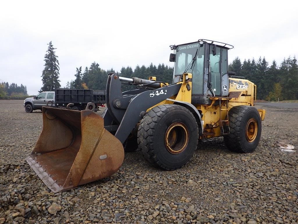 2004 John Deere 644J Equipment Image0