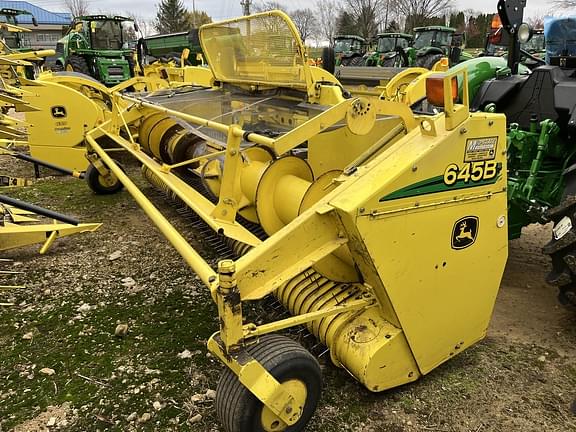 Image of John Deere 645B equipment image 3