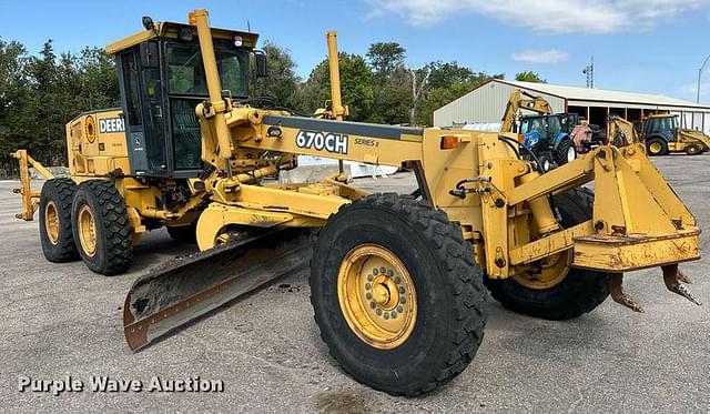 Image of John Deere 670CH equipment image 2