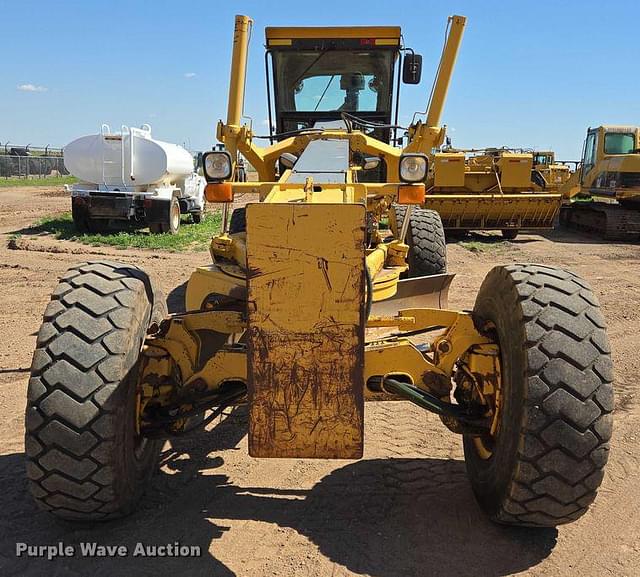 Image of John Deere 672CH equipment image 1