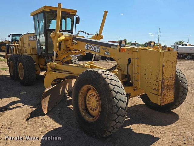 Image of John Deere 672CH equipment image 2