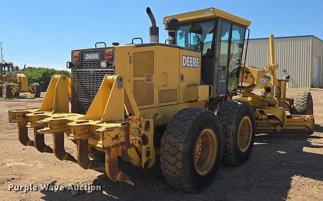Image of John Deere 672CH equipment image 4
