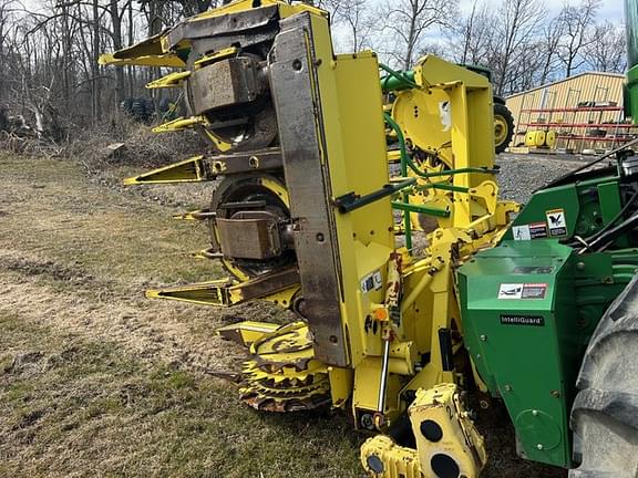 Image of John Deere 688 equipment image 2