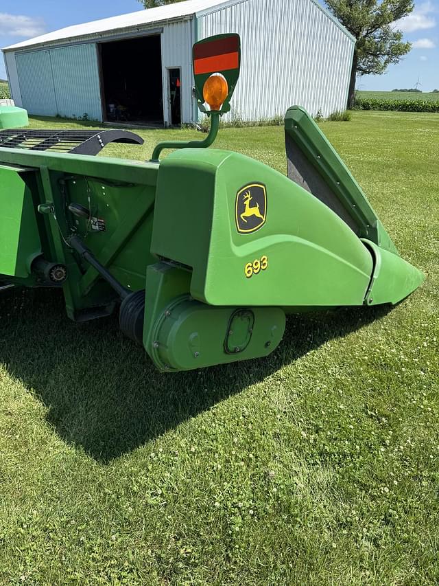 Image of John Deere 693 equipment image 4