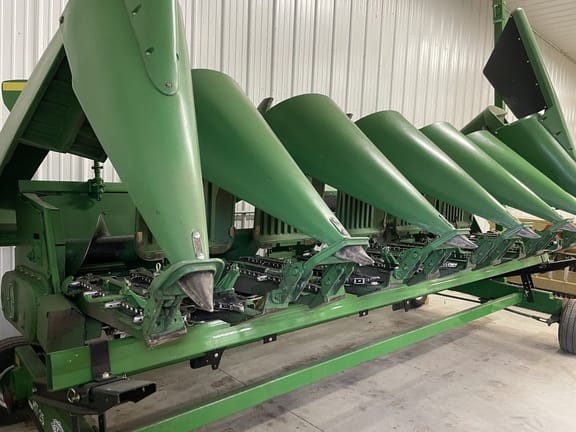 Main image John Deere 693