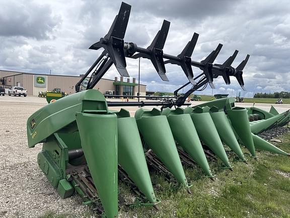 Image of John Deere 693 Primary image