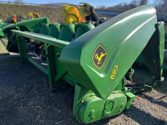 Image of John Deere 693 equipment image 3