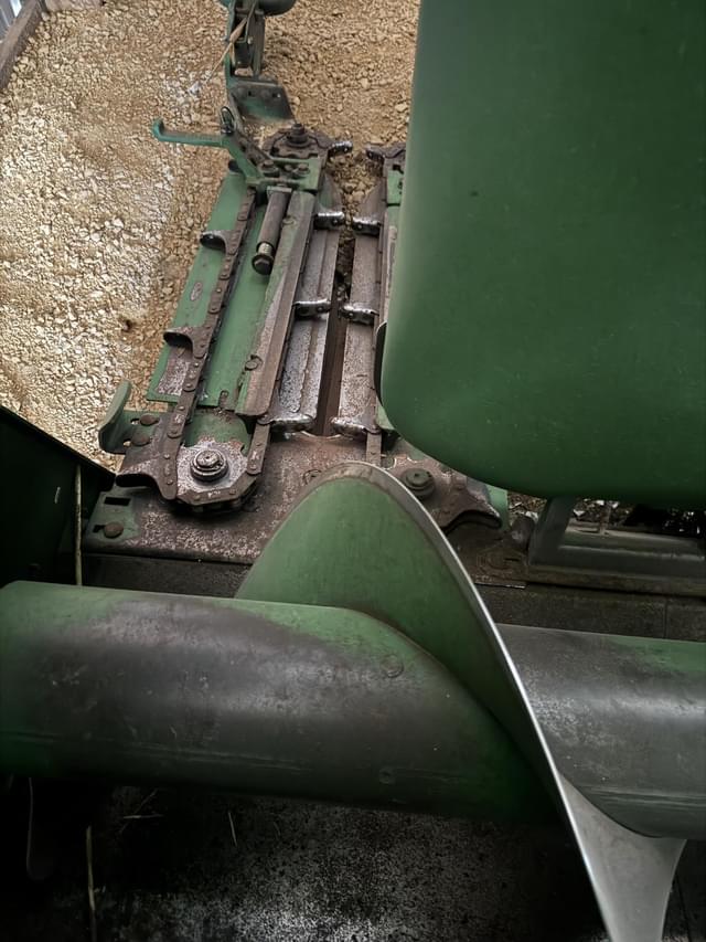 Image of John Deere 693 equipment image 4