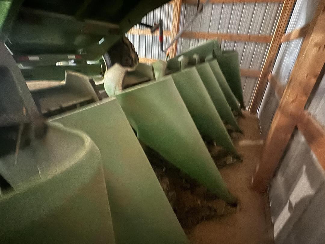 Image of John Deere 693 Primary image