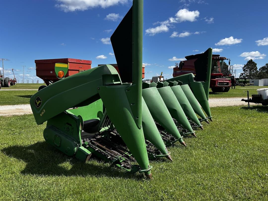 Image of John Deere 693 Primary image