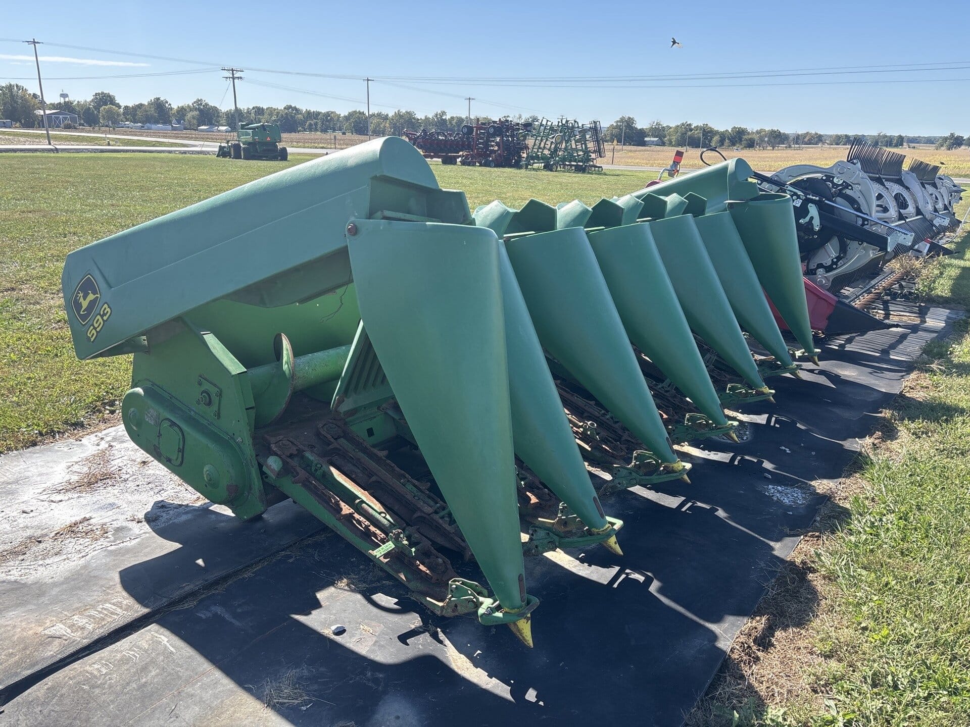 2004 John Deere 693 Image