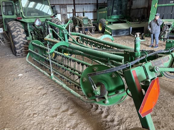 Image of John Deere 705 equipment image 1