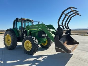 Main image John Deere 7220