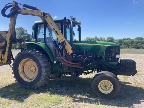 Image of John Deere 7220 equipment image 2