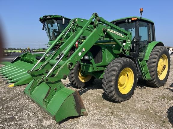 Image of John Deere 7220 equipment image 1