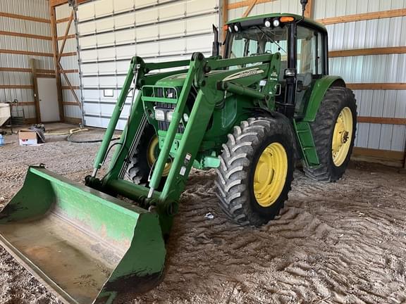 Image of John Deere 7220 Primary image