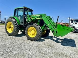 Main image John Deere 7220 3