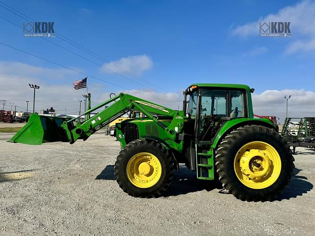 Image of John Deere 7220 equipment image 2