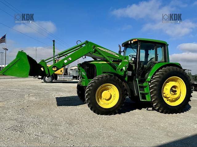 Image of John Deere 7220 equipment image 3